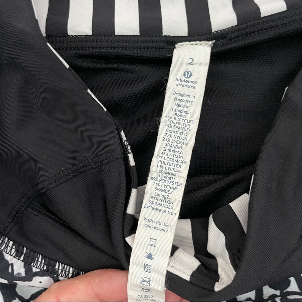 Lululemon Run Times 4 Way Stretch Black & White Athletic Shorts - Picture 5 of 5